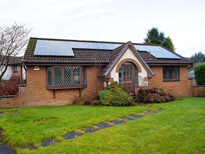 3 Bedroom Detached House For Sale In Victoria Gardens, Kilmacolm, PA13