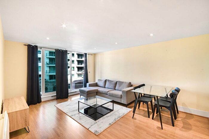 2 Bedroom Flat To Rent In Hamilton House, St Georges Wharf, St George Wharf, Vauxhall, London, SW8