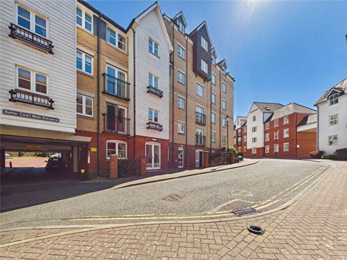 2 Bedroom Apartment For Sale In St. Marys Fields, Colchester, Essex, CO3