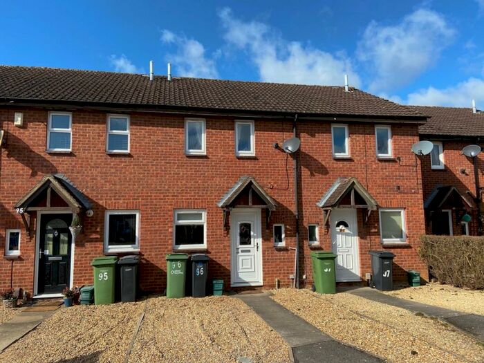 2 Bedroom Mews To Rent In Norris Close, Abingdon, OX14