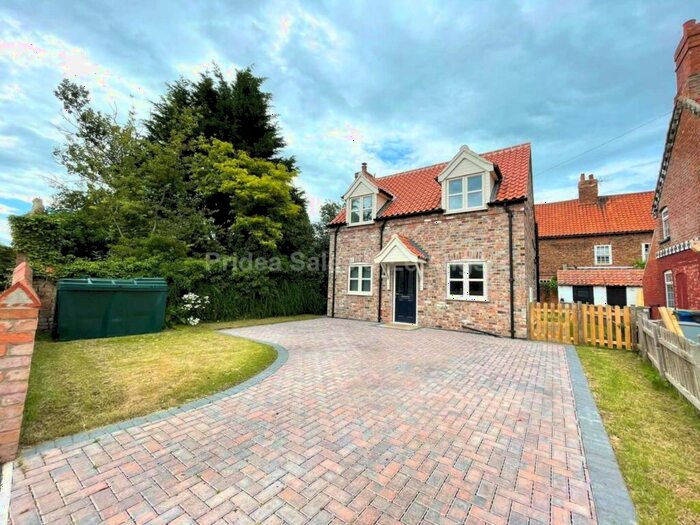 3 Bedroom Detached House To Rent In High Street, Newton On Trent, Lincolnshire, LN1