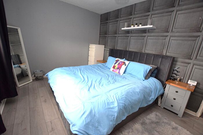 2 Bedroom End Of Terrace House For Sale In Linnhe Crescent, Wishaw, ML2