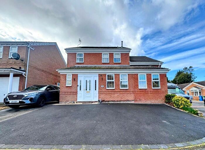 4 Bedroom Detached House For Sale In Cotswold Grove, Mansfield, Nottinghamshire, NG18