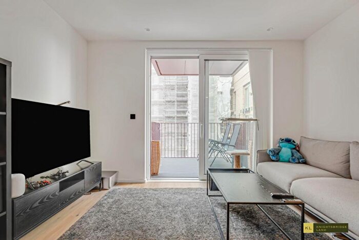 1 Bedroom Flat To Rent In Iris House, Hemlock Street, E14