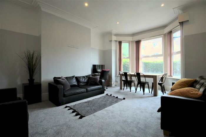 8 Bedroom Terraced House To Rent In Delph Lane, Woodhouse, Leeds, LS6