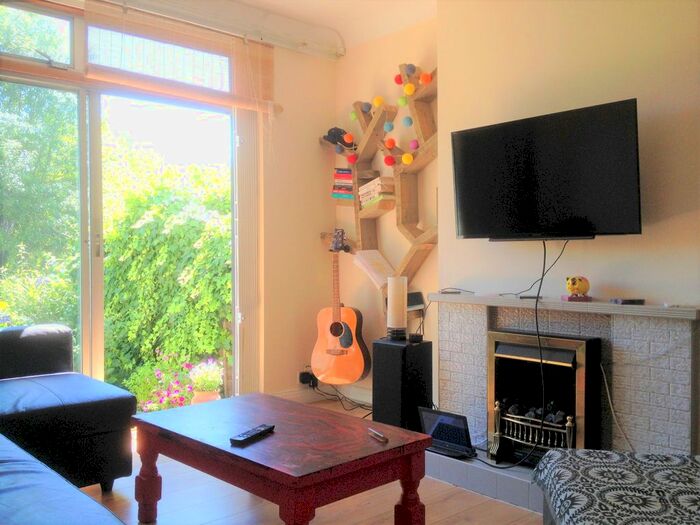 4 Bedroom End Of Terrace House To Rent In Shakespeare Ave, London, N11