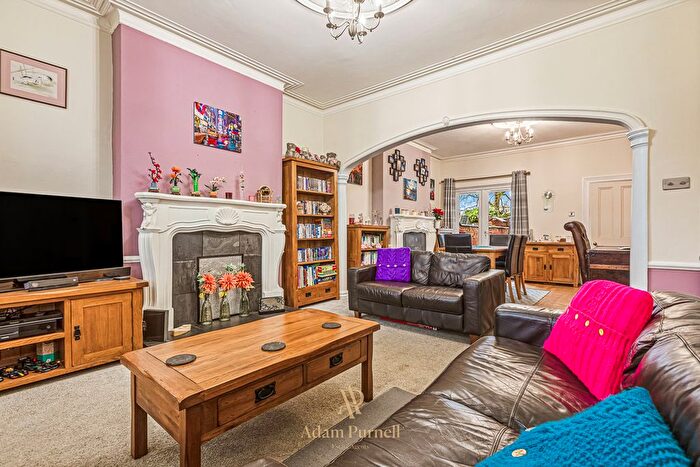 3 Bedroom Semi-Detached House For Sale In Whitehill Road, Ellistown, LE67