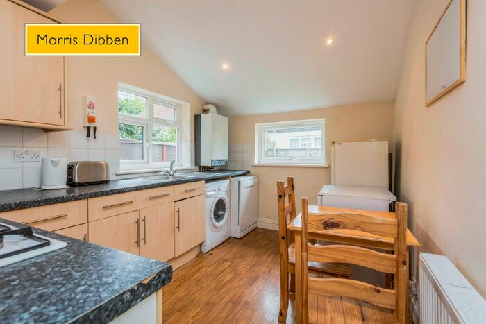 4 Bedroom House To Rent In Bramble Road, Southsea, PO4