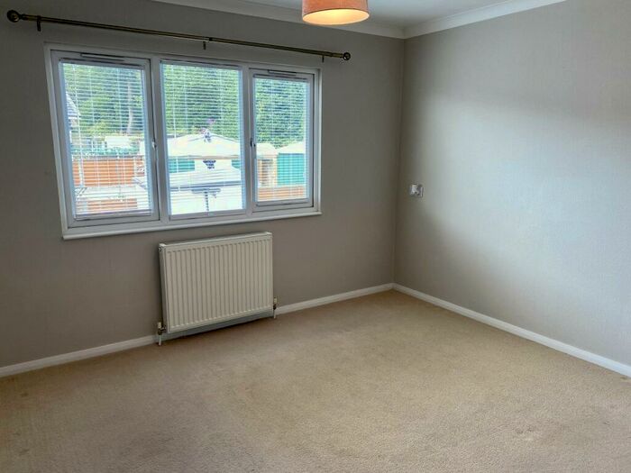 3 Bedroom Detached Bungalow For Sale In Heronston Lane, Bridgend, Bridgend County., CF31