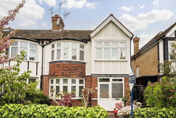 3 Bedroom Property For Sale In St. Margarets Road, St. Margarets, TW1