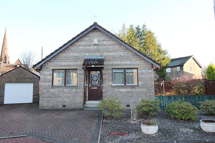 2 Bedroom Detached Bungalow For Sale In Bramble Hedge Path, Heatherdale Village, Jamestown, G83