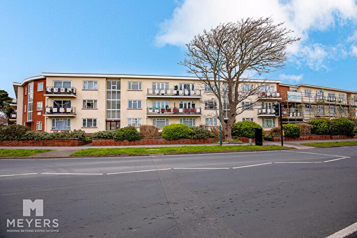 2 Bedroom Flat For Sale In Belle Vue Mansions, Bournemouth, BH6