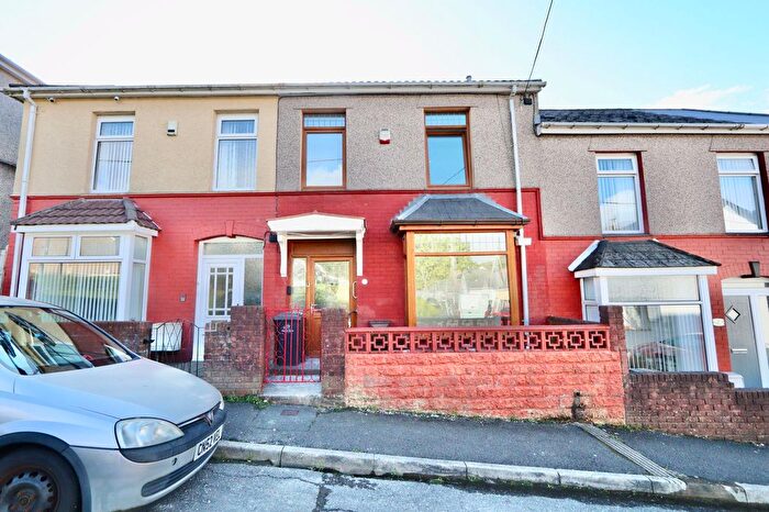 3 Bedroom Terraced House To Rent In Ty Bryn Road, Abertillery, NP13