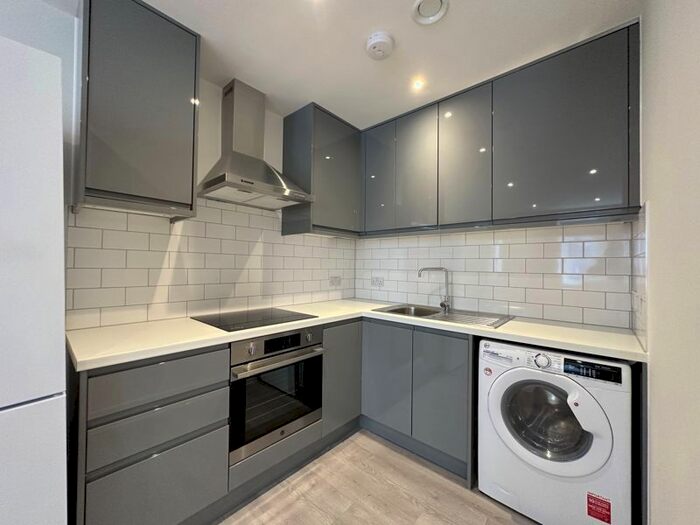 1 Bedroom Property To Rent In Chapel Street, Luton, LU1