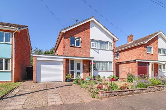 3 Bedroom Detached House For Sale In Driftlands, Fakenham, NR21