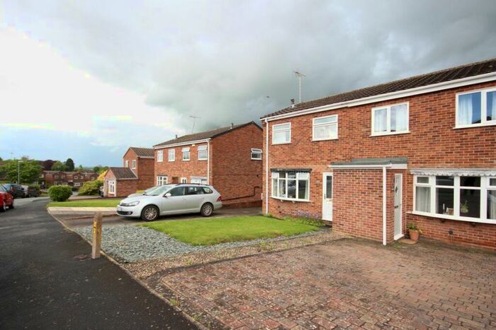 3 Bedroom House To Rent In Norman Road, Burton Upon Trent, Staffordshire, DE13