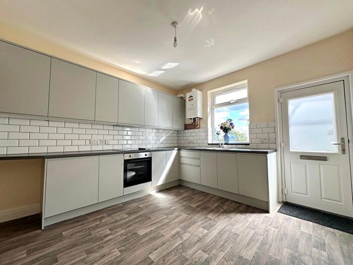 3 Bedroom Terraced House To Rent In Cross Lane, Sheffield, S10
