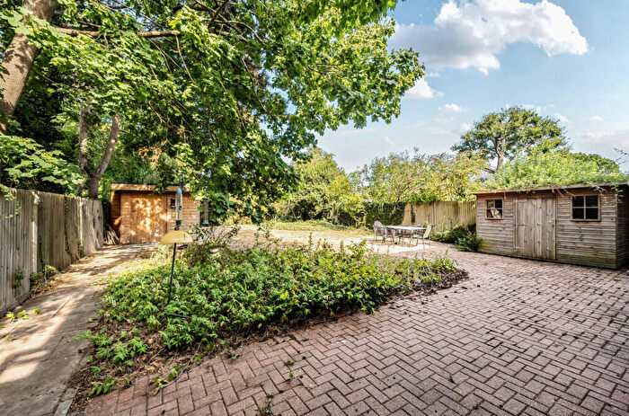4 Bedroom Detached House For Sale In Staverton Close, Wokingham, Berkshire, RG40