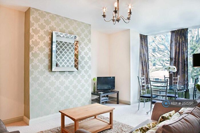 2 Bedroom Flat To Rent In Valley Drive, Harrogate, HG2