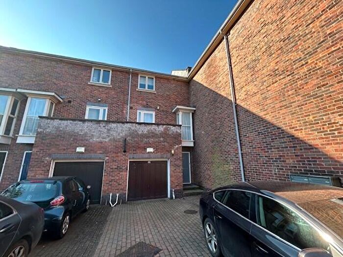 3 Bedroom House To Rent In Waters Edge, Chester, CH1