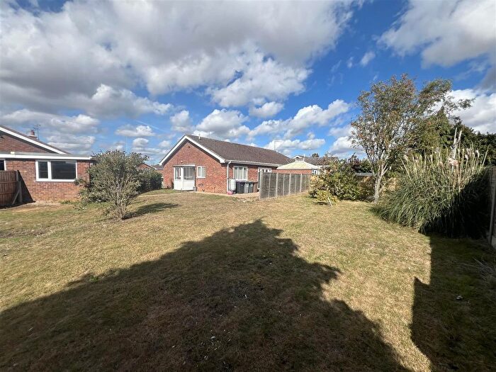 2 Bedroom Bungalow For Sale In Moor Park, Ruskington, NG34