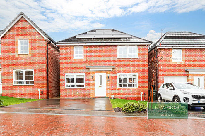 4 Bedroom Detached House For Sale In Dearne Hall Park Barugh Green, Barnsley, S75