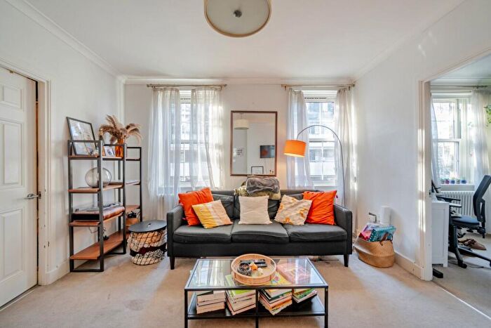 3 Bedroom Flat For Sale In Doddington Grove, London, SE17