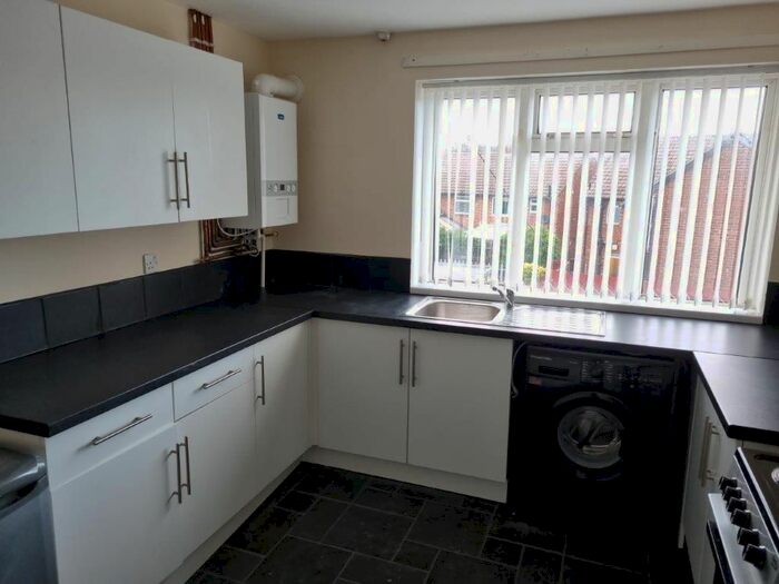 3 Bedroom Flat To Rent In Allendale Road, Sunderland, SR3