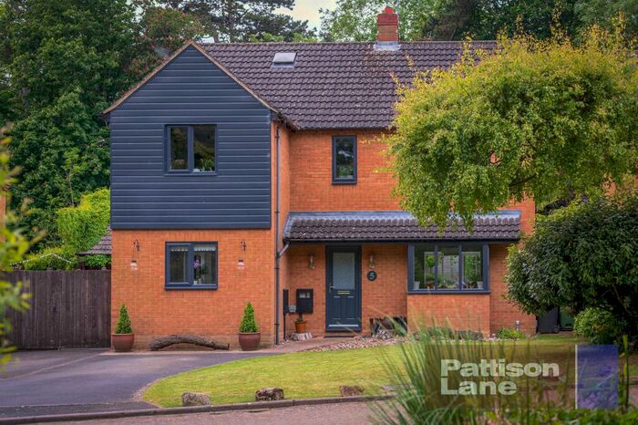 4 Bedroom Detached House For Sale In Watermill Close, Desborough, Kettering, NN14