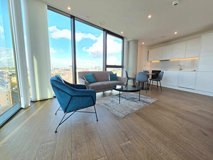 2 Bedroom Apartment To Rent In Vetro Court, Salter Street, London, E14