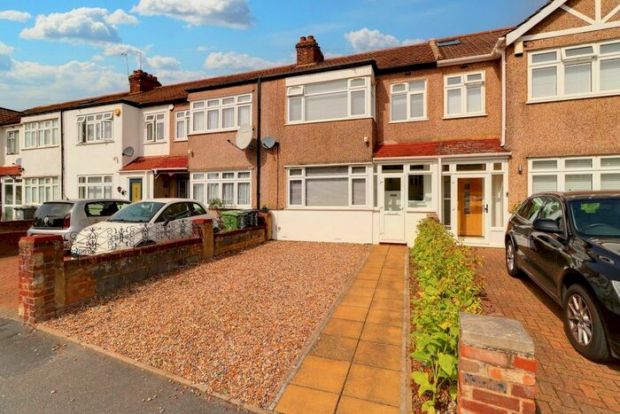 3 Bedroom Terraced House To Rent In Hedworth Avenue, Waltham Cross, EN8