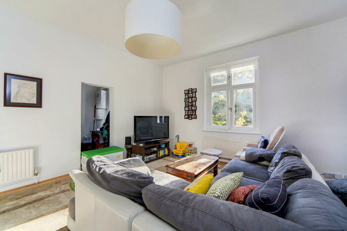 2 Bedroom Detached House To Rent In Crystal Palace Park Road, SE26