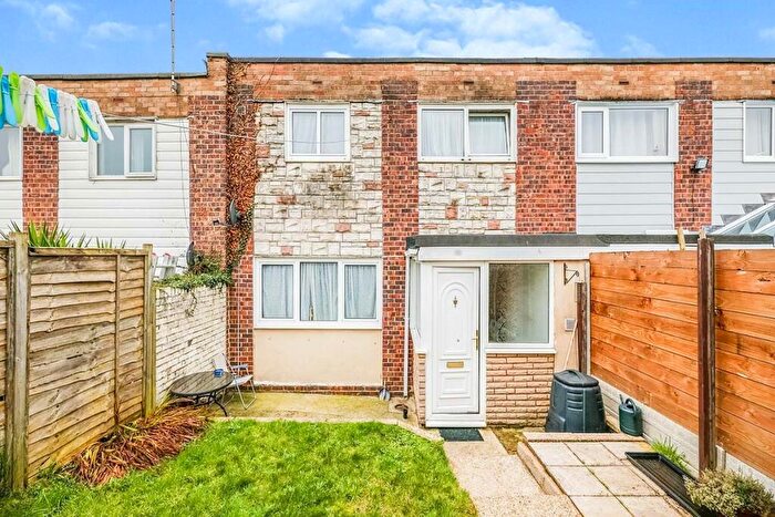 3 Bedroom Terraced House To Rent In Totton Walk, Havant, Hampshire, PO9