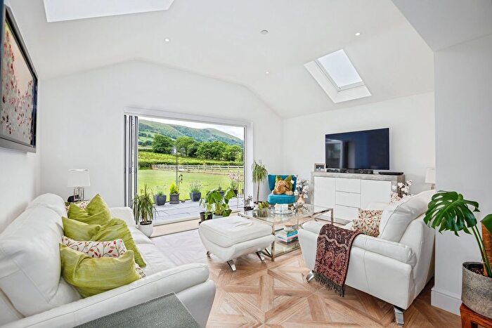 4 Bedroom Detached House For Sale In Cae Bryncoch, Llanbrynmair, Montgomeryshire, SY19