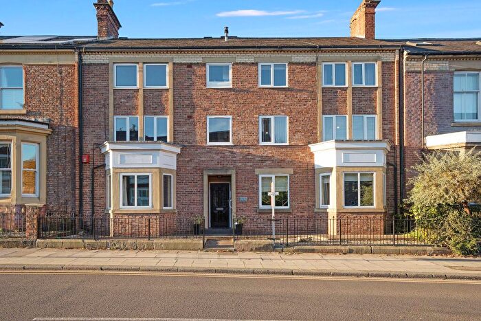 2 Bedroom Apartment For Sale In Victoria House - Coniscliffe Road, DL3