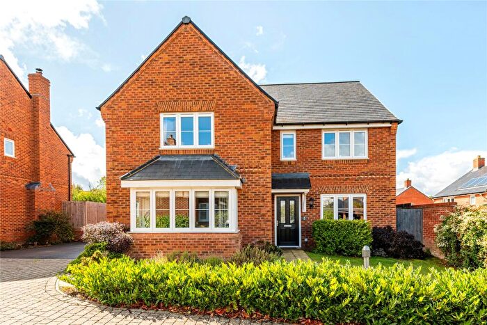 5 Bedroom Detached House For Sale In Welford Close, Steeple Claydon, Buckingham, MK18