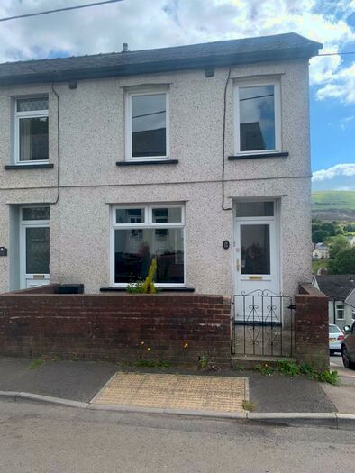 2 Bedroom End Of Terrace House To Rent In Coed Eithen Terrace, Blaenavon, NP4