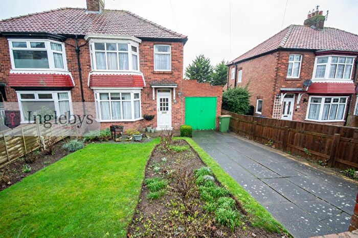 3 Bedroom Semi Detached House For Sale In Coach Road, Brotton, Saltburn-By-The-Sea, TS12