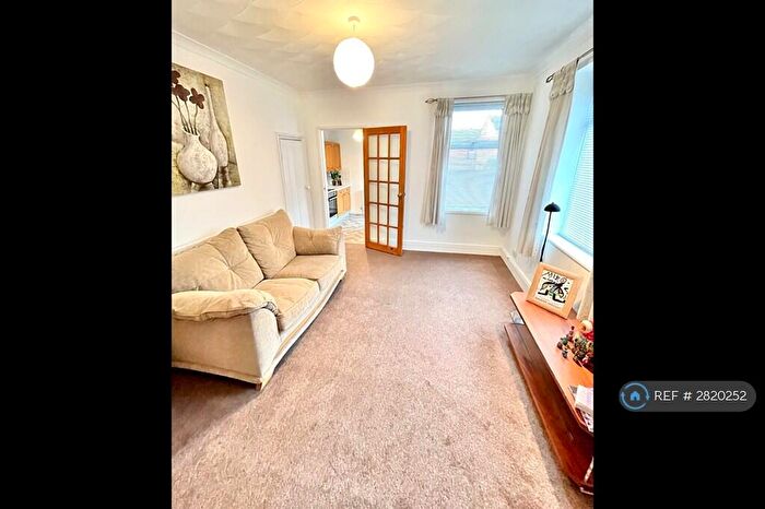 1 Bedroom Flat To Rent In Old Town, Swindon, SN1