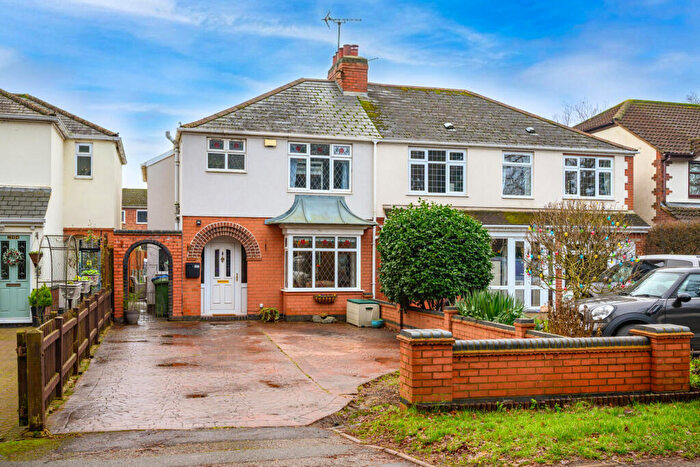 3 Bedroom Semi Detached House For Sale In Rugby Road, Binley Woods, - No Onwards Chain, CV3