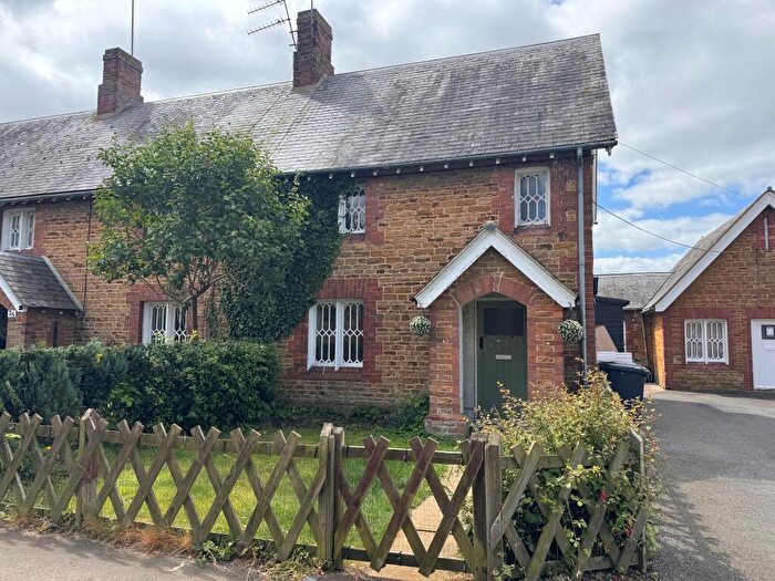 2 Bedroom Cottage To Rent In Sywell, Northampton, NN6