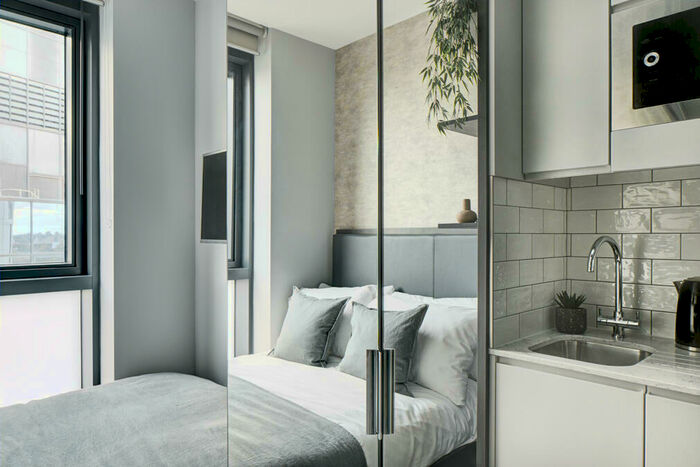 Studio To Rent In Crossharbour Plaza, London, E14