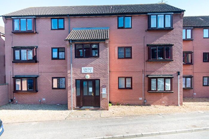2 Bedroom Flat For Sale In York Road, Wellingborough, NN8