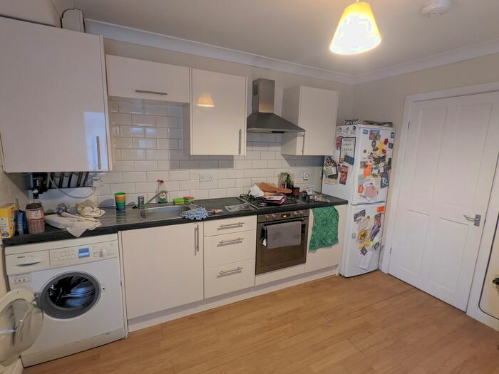 1 Bedroom Flat To Rent In Hoe Street, Walthamstow, London, E17