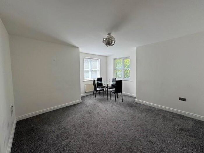 2 Bedroom Apartment To Rent In Apartment Benchill RoadWythenshaweManchester, M22