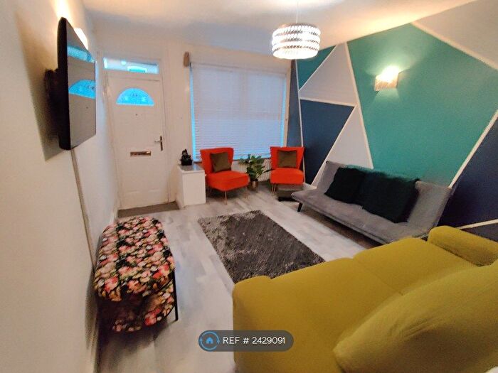 2 Bedroom Terraced House To Rent In Shaftesbury Road, Watford, WD17