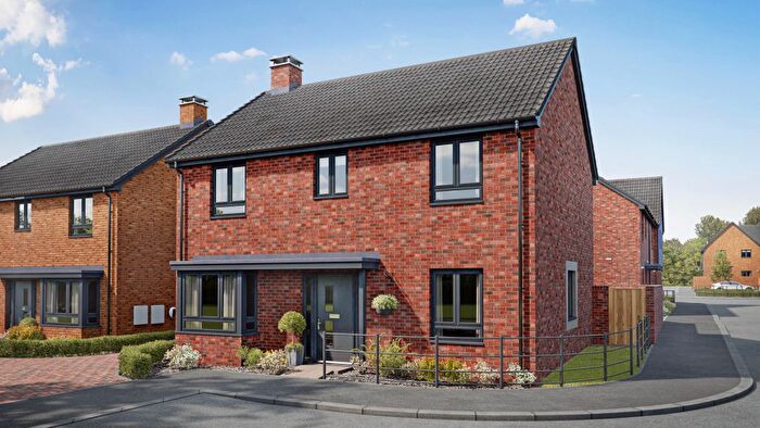 4 Bedroom Detached House For Sale In Evesham Road, Bishops Cleeve, GL52