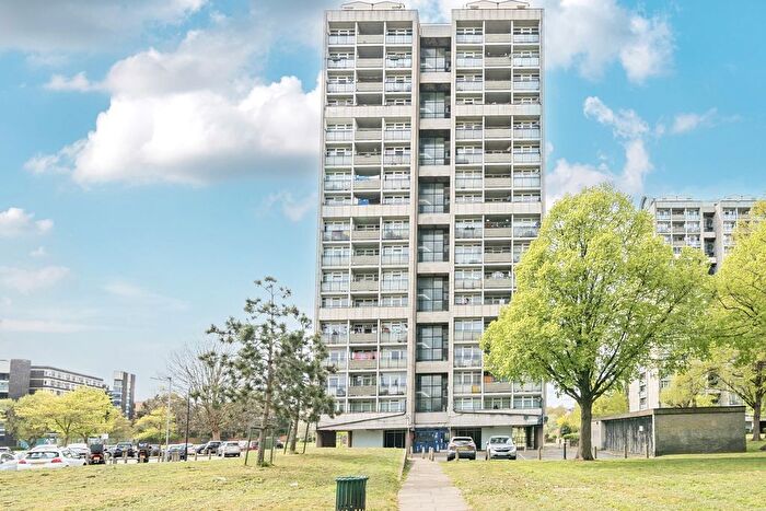 2 Bedroom Flat To Rent In Brandon Estate, London, SE17