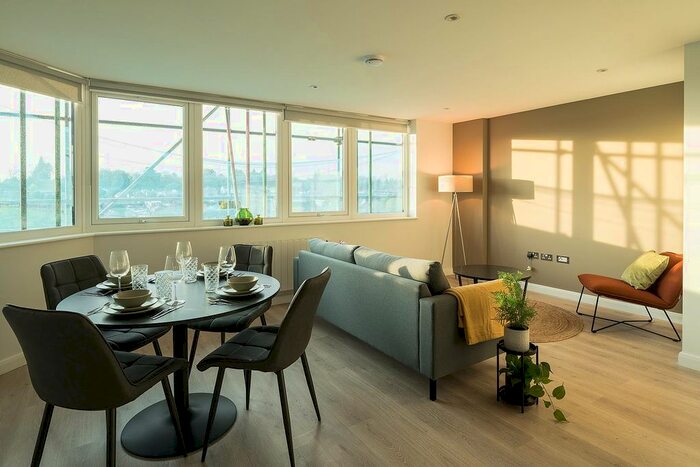 2 Bedroom Flat To Rent In Marlowes, Hemel Hempstead, HP1