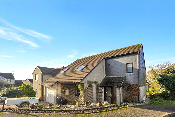 4 Bedroom Detached House For Sale In Cowling Gardens, Menheniot, PL14